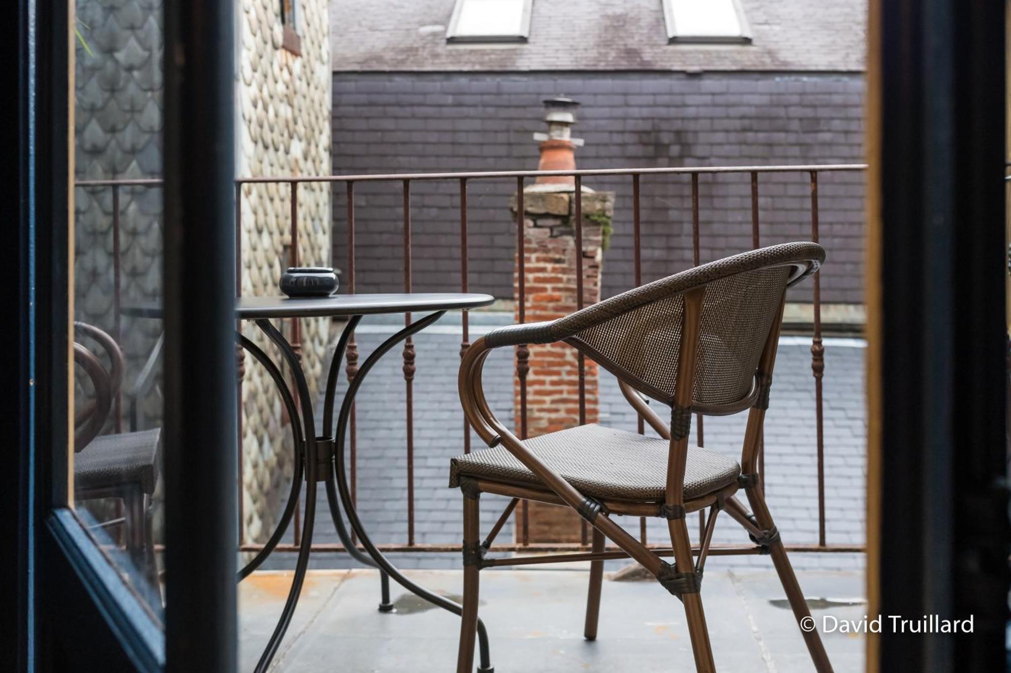 Suites Mana- Studio Art Ducal Avec Terrasse Sur L'Arriere De La Place Ducale Parking Inclus Charleville-Mézières Kültér fotó